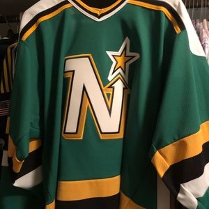 Minnesota Northstars jersey size large